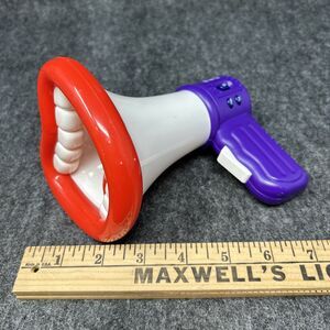 Megaphone Voice Changer Toy for Kids Alien Boy Girl Record and Giggle